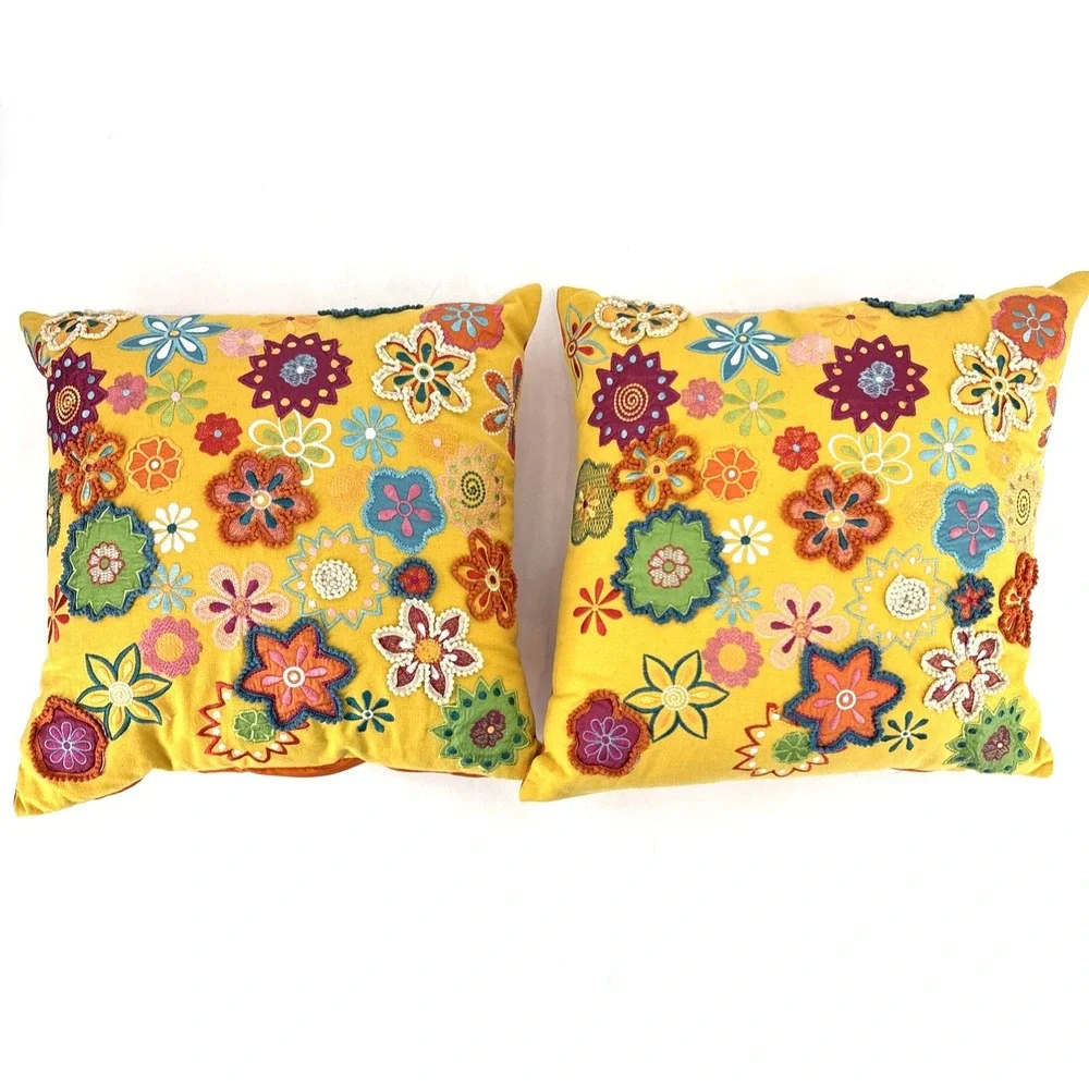 Pier 1 Set of 2 Decorative Floral Throw Pillows 15